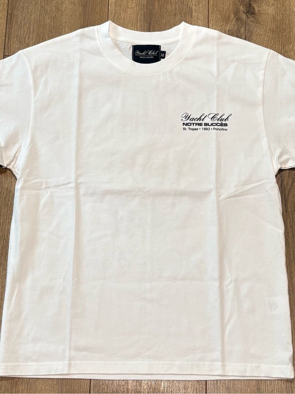 Notre Succes Graphic T-Shirt - Unlabeled Brand